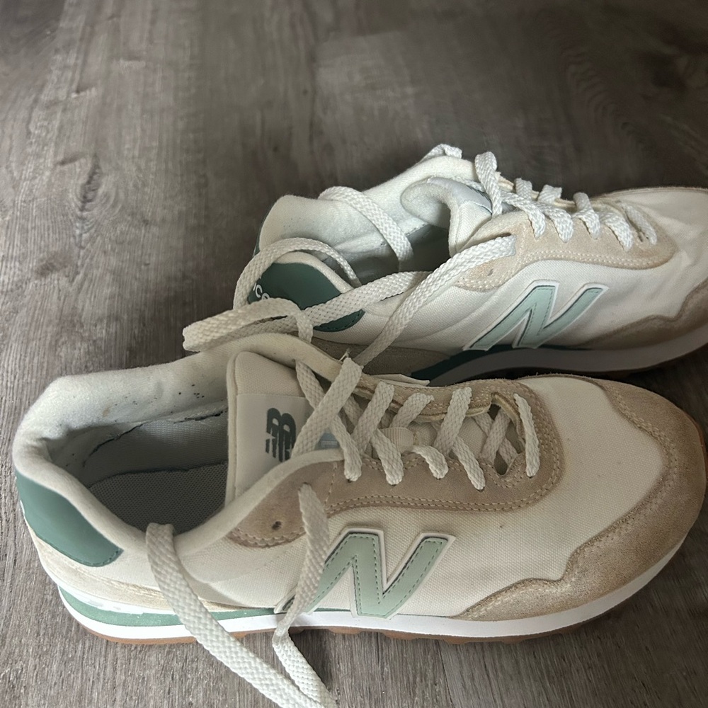 New Balance Cream and Sage Green Casual Sneakers - Picture 9 of 9